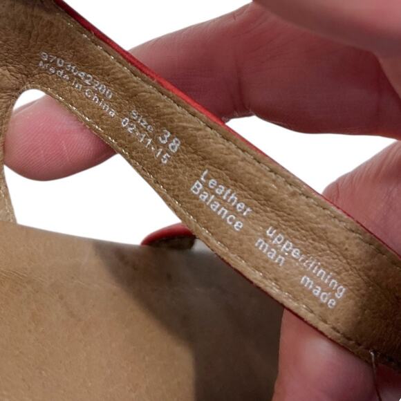 Dansko Red Leather Strappy Sandals Women’s EU 38 (US 7–7.5) Buckle Closure - Picture 4 of 7